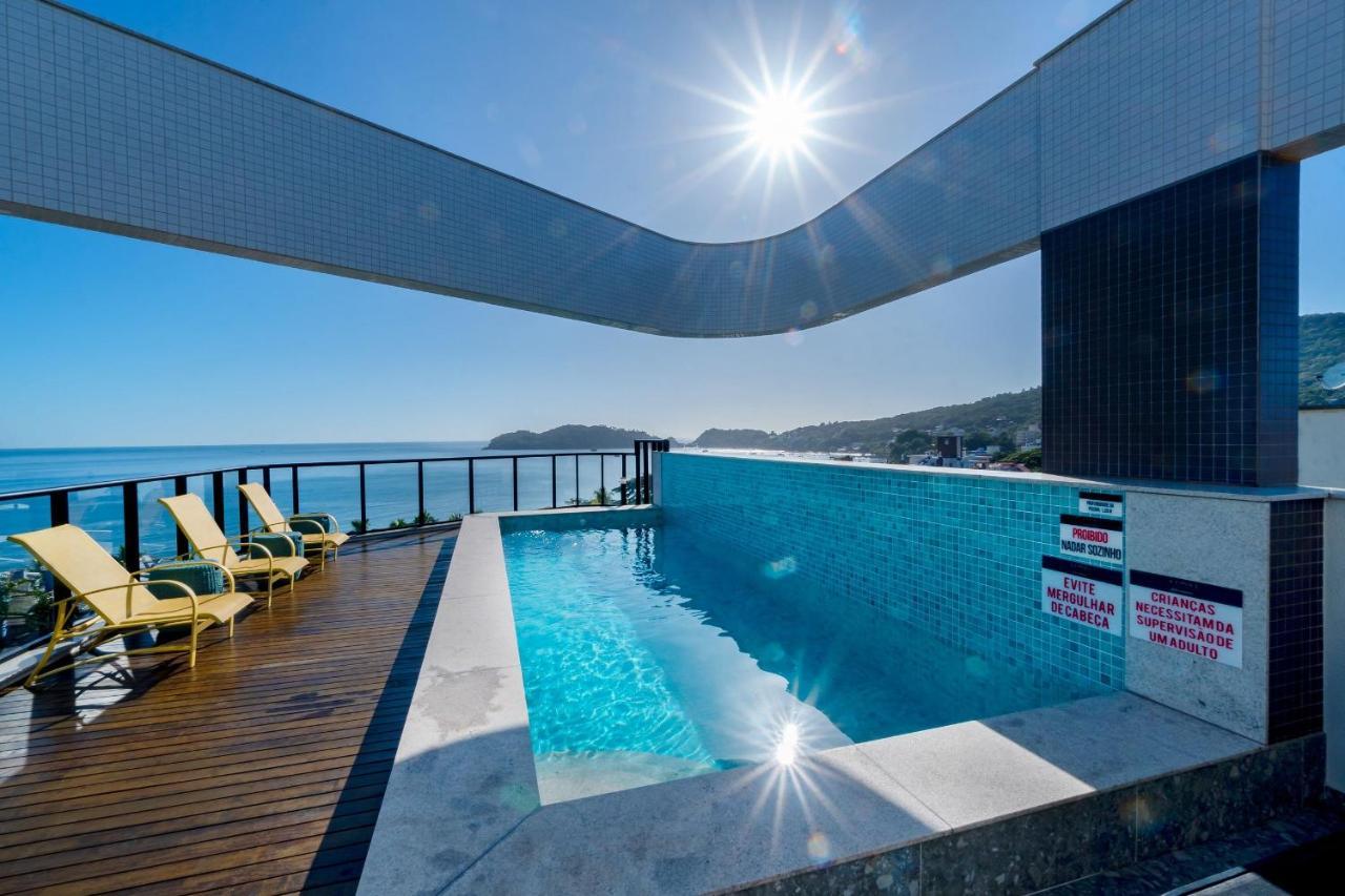 Confortavel Loft Em Condominio Com Piscina Bombinhas Bagian luar foto