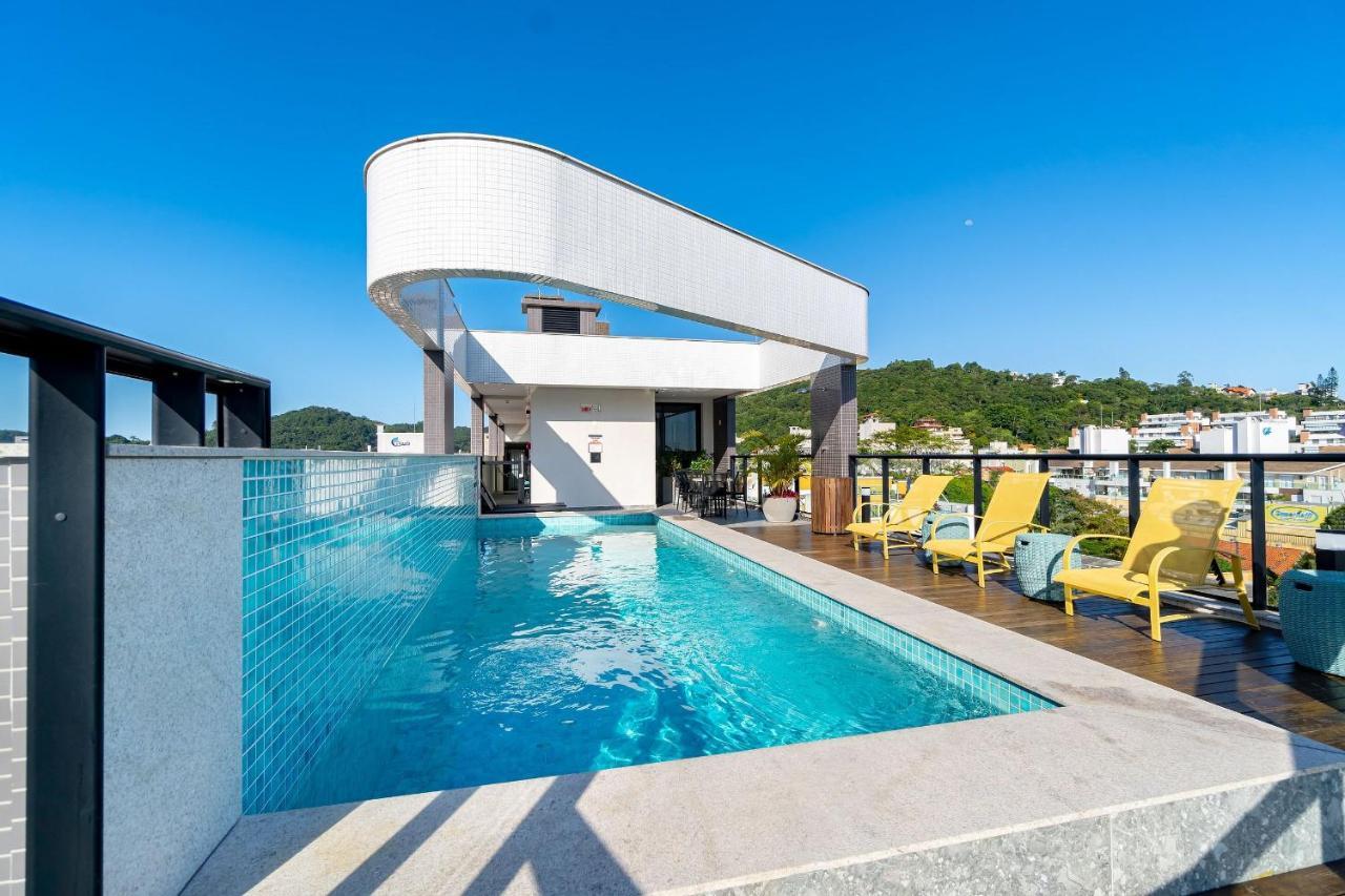 Confortavel Loft Em Condominio Com Piscina Bombinhas Bagian luar foto